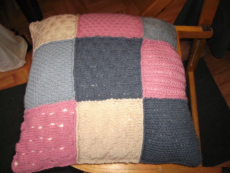 Debbie's cushion 010