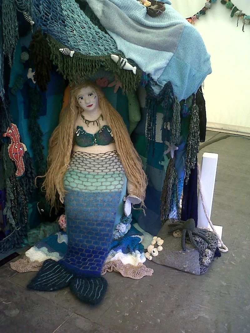 Knitting underwater 015