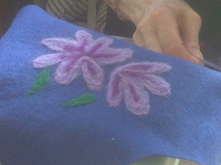 Felt flowers 018