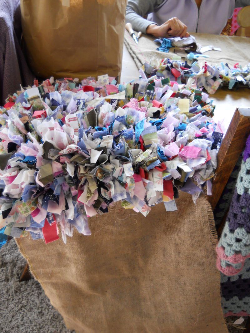 Rag rugs progress 006