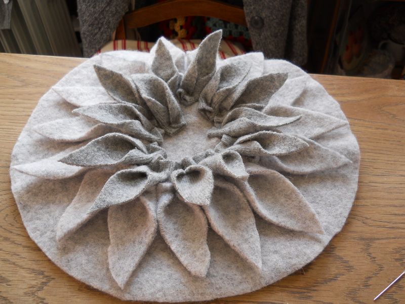 Flower cushion 022